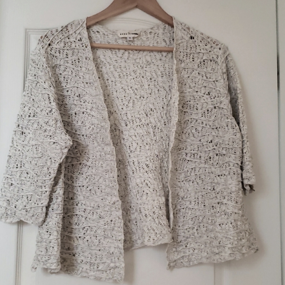 Knitted Cropped 3/4 sleeves open cardigan- READ DESCR